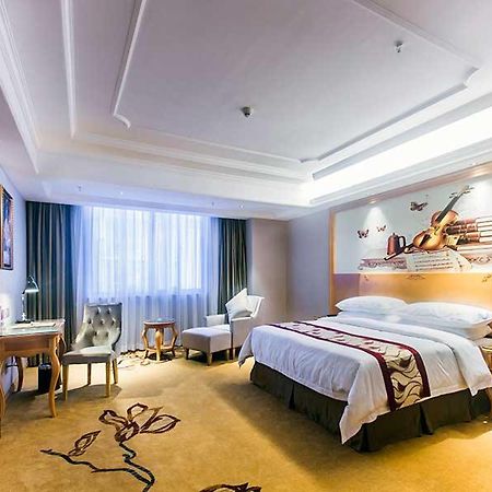 Vienna International Hotel Haikou West Bus Station ภายนอก รูปภาพ